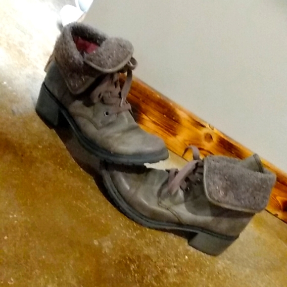 Roxy - Picture 4 of 4